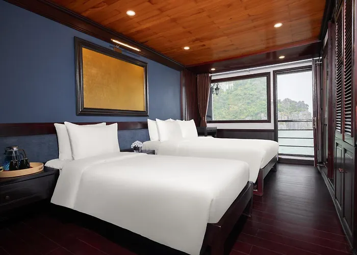 Khách sạn Garden Legend Cruise Hạ Long