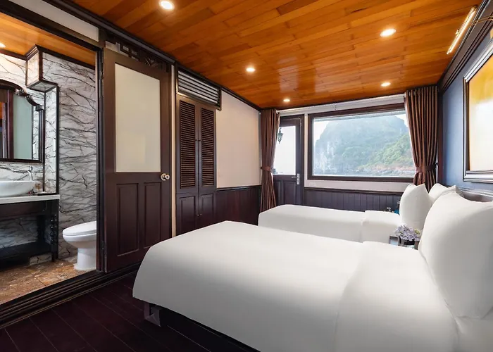Garden Legend Cruise Hạ Long