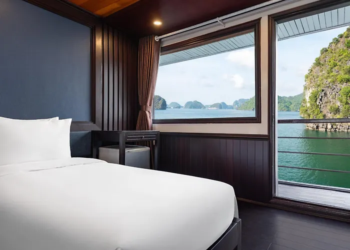 Garden Legend Cruise Khách sạn Hạ Long